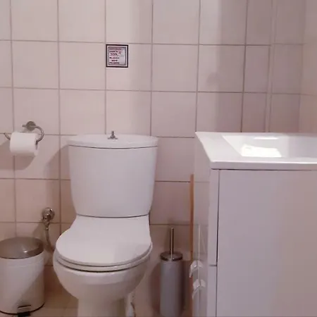 Deluxe *